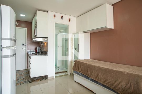 Sala/Quarto de kitnet/studio para alugar com 1 quarto, 28m² em Bela Vista, São Paulo