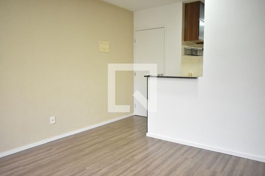 Sala de apartamento para alugar com 2 quartos, 60m² em Campo Grande, Rio de Janeiro