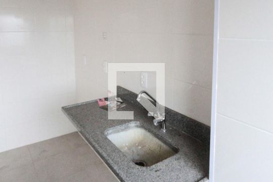 Cozinha de apartamento à venda com 2 quartos, 43m² em Cidade São Mateus, São Paulo