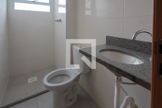 Banheiro de apartamento à venda com 2 quartos, 43m² em Cidade São Mateus, São Paulo