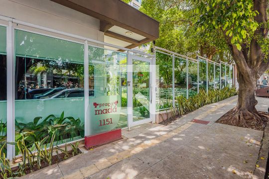 Fachada de apartamento para alugar com 1 quarto, 34m² em Pinheiros, São Paulo