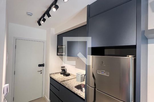 Cozinha de kitnet/studio à venda com 1 quarto, 25m² em Pinheiros, São Paulo