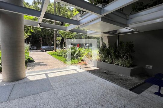 Área comum de kitnet/studio para alugar com 1 quarto, 27m² em Cerqueira César, São Paulo