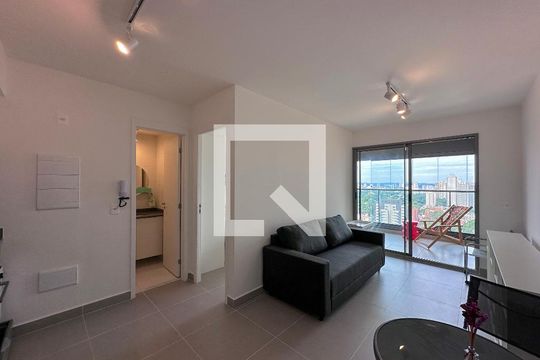 Apartamento à venda com 1 quarto, 41m² em Santo Amaro, São Paulo