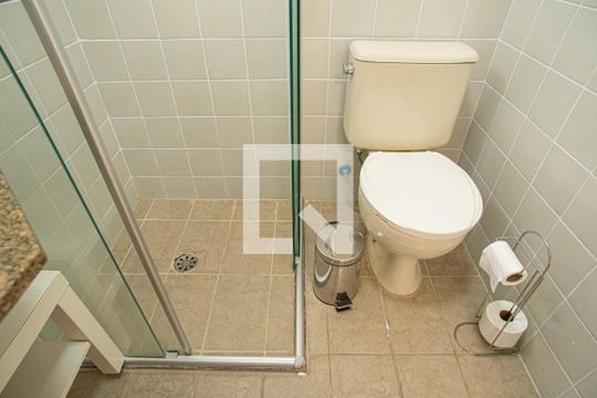 Banheiro de kitnet/studio à venda com 1 quarto, 29m² em Bela Vista, São Paulo