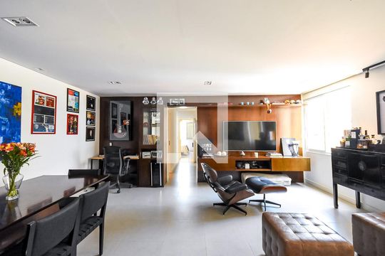 Apartamento à venda com 2 quartos, 115m² em Jardim Paulista, São Paulo