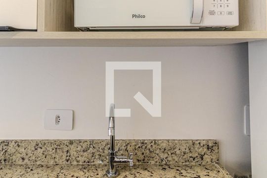 Cozinha de kitnet/studio à venda com 1 quarto, 16m² em Santa Efigênia, São Paulo