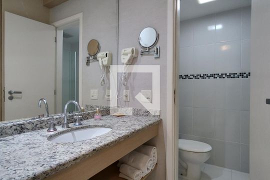 Banheiro da Suíte de kitnet/studio à venda com 1 quarto, 35m² em Recreio dos Bandeirantes, Rio de Janeiro