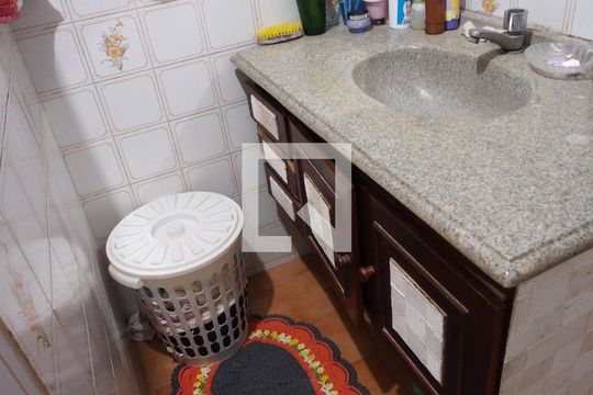 Banheiro de casa à venda com 4 quartos, 299m² em Vila Iguaçu, Várzea Paulista