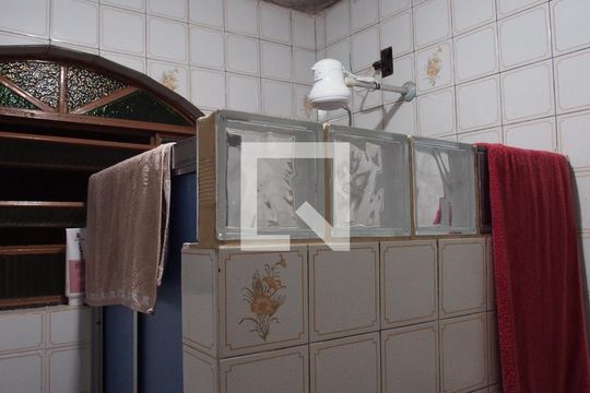 Banheiro de casa à venda com 4 quartos, 299m² em Vila Iguaçu, Várzea Paulista