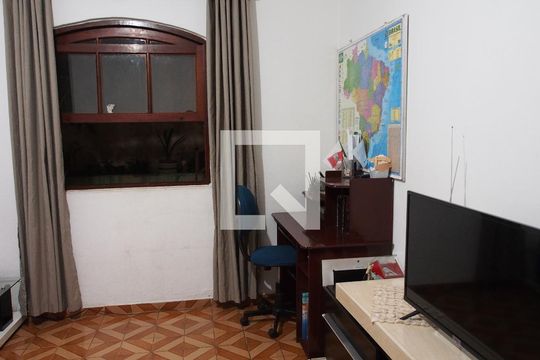 Quarto de casa à venda com 4 quartos, 299m² em Vila Iguaçu, Várzea Paulista