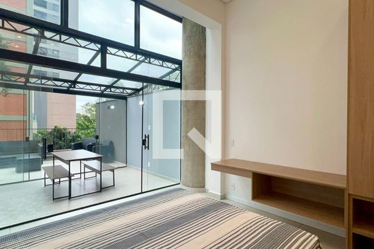 Apartamento à venda com 1 quarto, 60m² em Cerqueira César, São Paulo