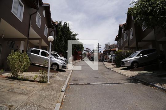 Área comum de casa de condomínio para alugar com 2 quartos, 117m² em Jaraguá, São Paulo