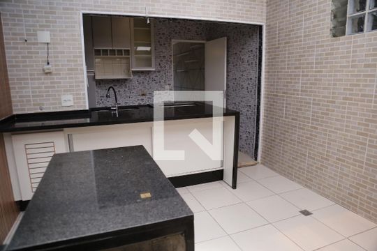 Quintal de casa de condomínio para alugar com 2 quartos, 117m² em Jaraguá, São Paulo