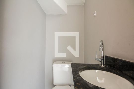Lavabo de casa de condomínio para alugar com 2 quartos, 60m² em Vila Carrão, São Paulo
