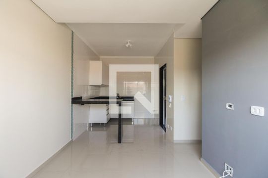 Sala de casa de condomínio para alugar com 2 quartos, 60m² em Vila Carrão, São Paulo