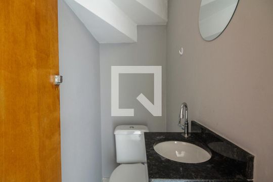 Lavabo de casa de condomínio para alugar com 2 quartos, 60m² em Vila Carrão, São Paulo