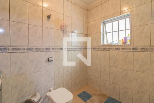 Banheiro da Suíte de casa à venda com 3 quartos, 162m² em Jardim Gumercindo, Guarulhos