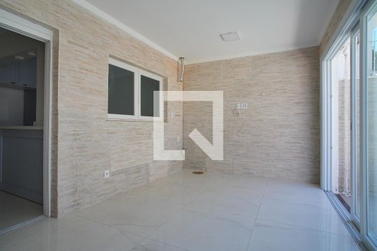 Área - Churrasqueira de casa à venda com 3 quartos, 170m² em Sarandi, Porto Alegre