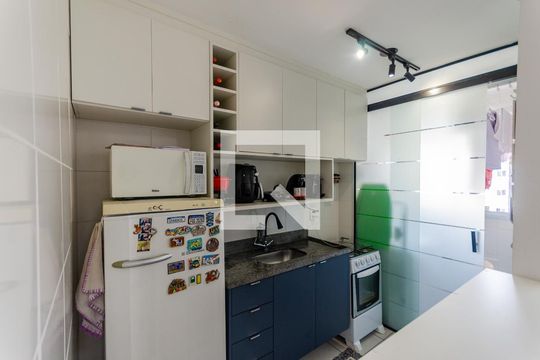 Cozinha de apartamento à venda com 2 quartos, 43m² em Jardim Íris, São Paulo