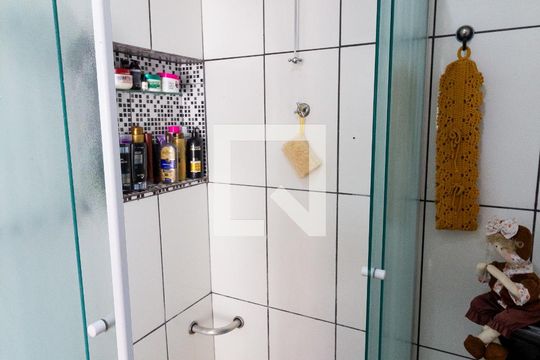 Banheiro de casa à venda com 5 quartos, 215m² em Jardim Progresso, Santo André