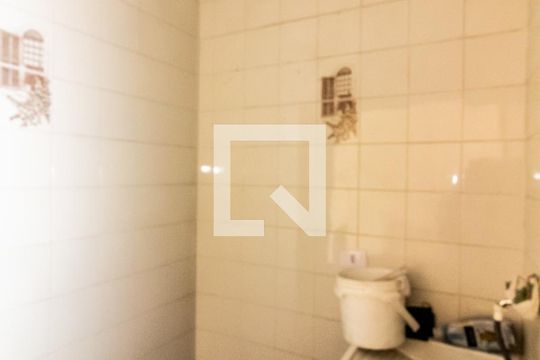 Lavanderia de casa à venda com 3 quartos, 140m² em Jardim Ester Yolanda, São Paulo
