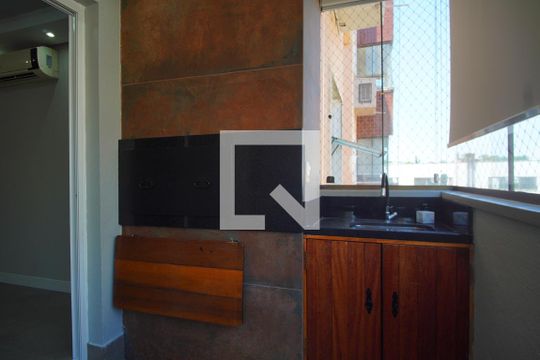 Varanda de apartamento à venda com 2 quartos, 69m² em Jardim Itu, Porto Alegre