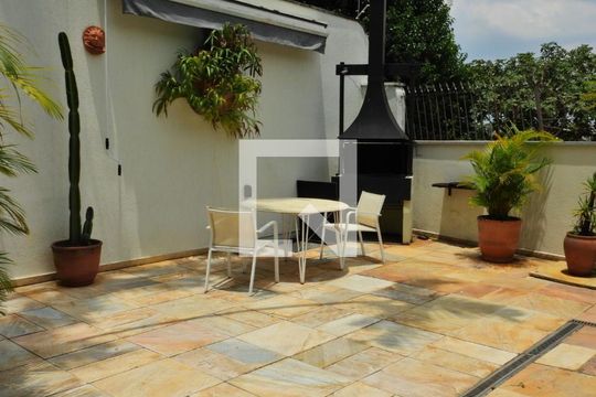 Área comum  de casa à venda com 4 quartos, 344m² em Vila Ida, São Paulo