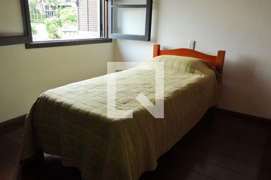 Quarto de casa à venda com 4 quartos, 344m² em Vila Ida, São Paulo