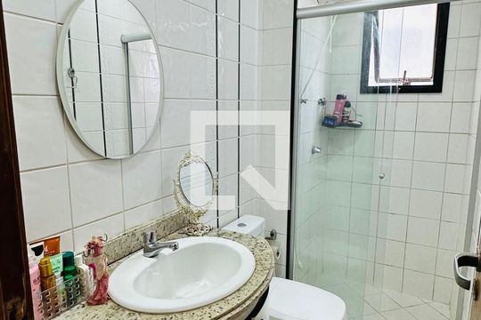 Banheiro de apartamento para alugar com 4 quartos, 130m² em Setor Oeste, Goiânia