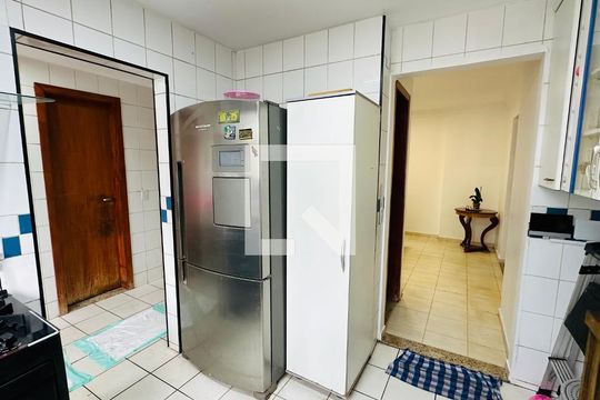 Cozinha de apartamento para alugar com 4 quartos, 130m² em Setor Oeste, Goiânia