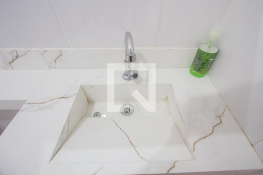 Pia de casa à venda com 3 quartos, 150m² em Vila Socorro, São Paulo