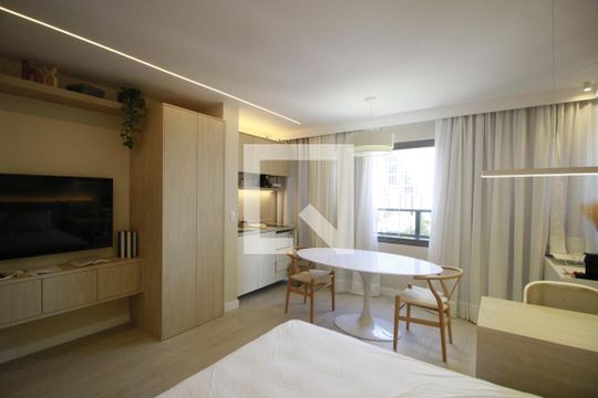 Quarto-Sala de apartamento para alugar com 1 quarto, 29m² em Itaim Bibi, São Paulo