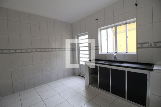 Cozinha Edícula de casa para alugar com 4 quartos, 130m² em Jardim Residencial Imperatriz, Sorocaba