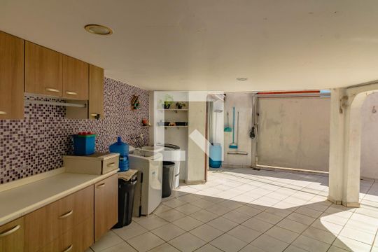 Área comum de casa à venda com 3 quartos, 150m² em Cidade Vargas, São Paulo