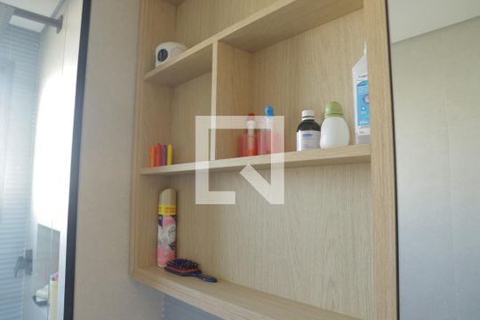 Banheiro Social de apartamento para alugar com 2 quartos, 72m² em Vila Mariana, São Paulo