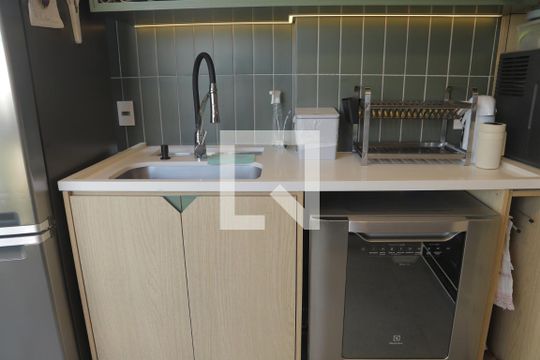 Cozinha de apartamento para alugar com 2 quartos, 72m² em Vila Mariana, São Paulo