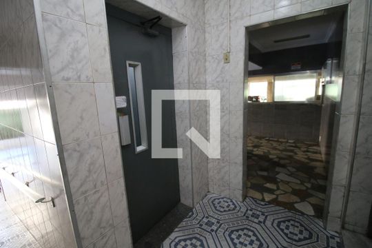 Área comum - Elevador de apartamento à venda com 2 quartos, 59m² em Olaria, Rio de Janeiro