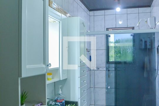 Banheiro de casa para alugar com 3 quartos, 1200m² em Batistini, São Bernardo do Campo