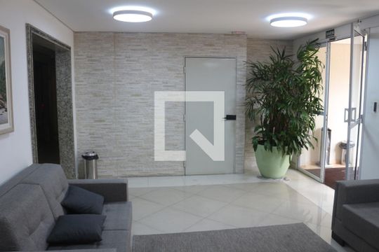 Hall social de apartamento para alugar com 2 quartos, 67m² em Olímpico, São Caetano do Sul