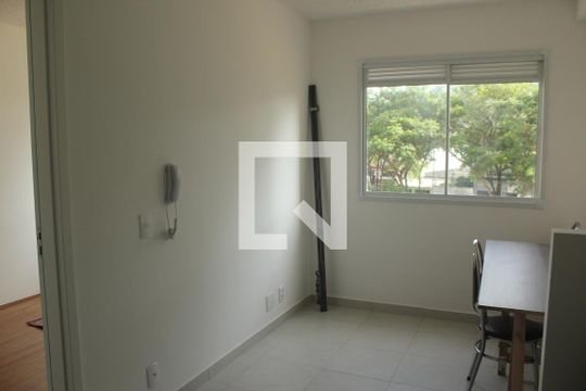 Apartamento para alugar com 1 quarto, 27m² em Jardim Itacolomi, São Paulo