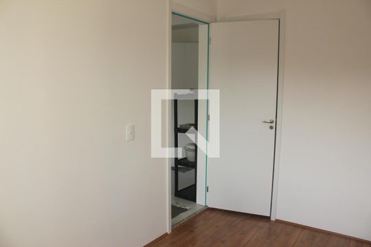 Quarto de apartamento para alugar com 1 quarto, 27m² em Jardim Itacolomi, São Paulo