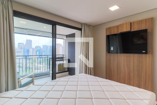 Suíte de apartamento para alugar com 1 quarto, 42m² em Vila Cordeiro, São Paulo