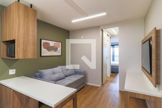Apartamento para alugar com 1 quarto, 42m² em Vila Cordeiro, São Paulo