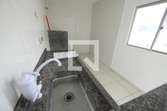 Cozinha  de casa de condomínio à venda com 2 quartos, 42m² em Jardim Europa, Goiânia
