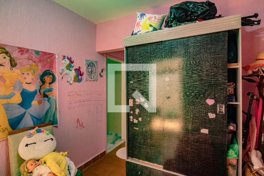 Suíte  de casa de condomínio para alugar com 5 quartos, 300m² em Jardim Jabaquara, São Paulo