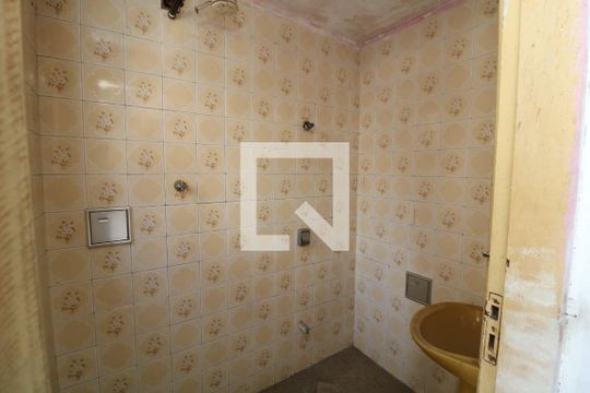 Banheiro 2 de casa à venda com 3 quartos, 80m² em Vila Antonieta, São Paulo
