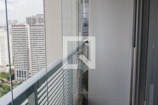 Sacada de apartamento para alugar com 1 quarto, 46m² em Centro, Osasco