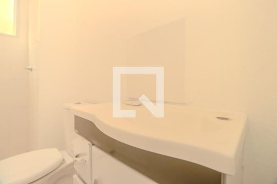 Banheiro de apartamento à venda com 2 quartos, 40m² em Sarandi, Porto Alegre