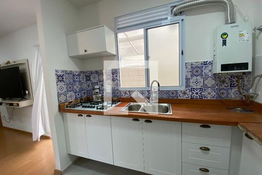 Cozinha  de apartamento para alugar com 2 quartos, 50m² em Igara, Canoas